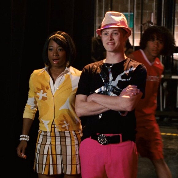 Marc by Marc Jacobs Pleated Skirt ASO Taylor in High School Musical 3 - Picture 7 of 7